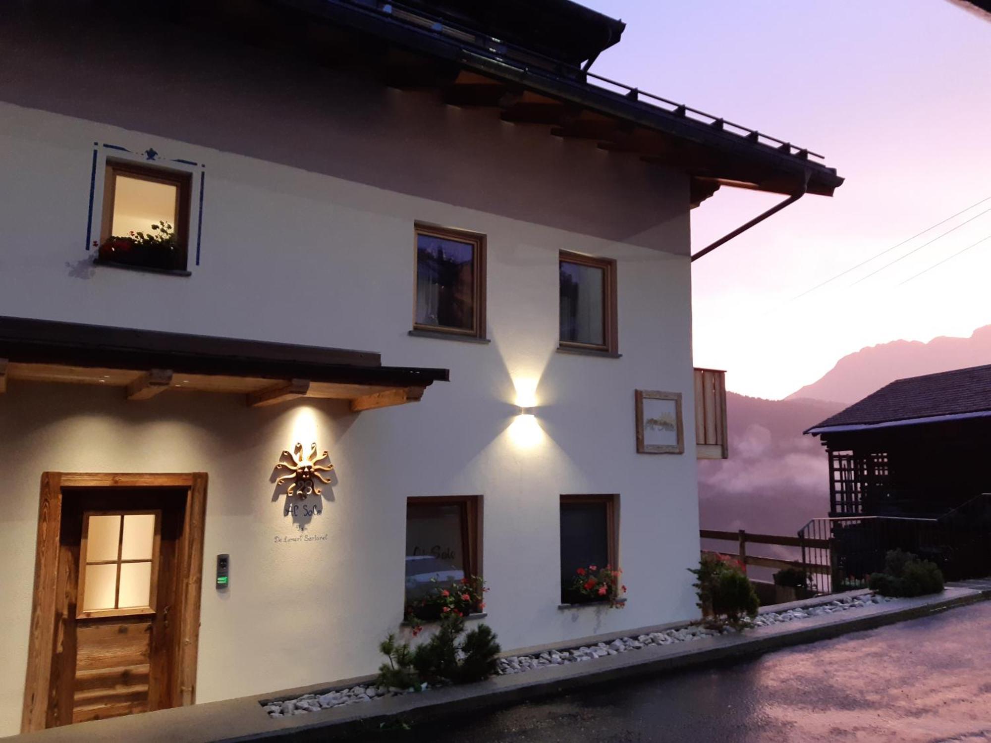 Al Sole B&B Valcomelico Santo Stefano Di Cadore Bagian luar foto